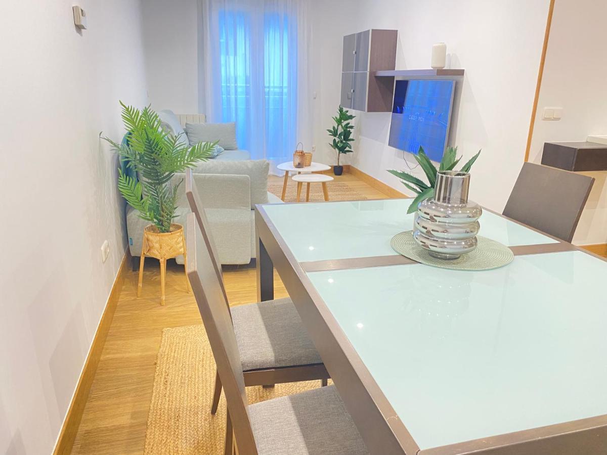 Appartamento Mikain Terrace Cathedral View With Free Parking & Air Cond San Sebastián Esterno foto